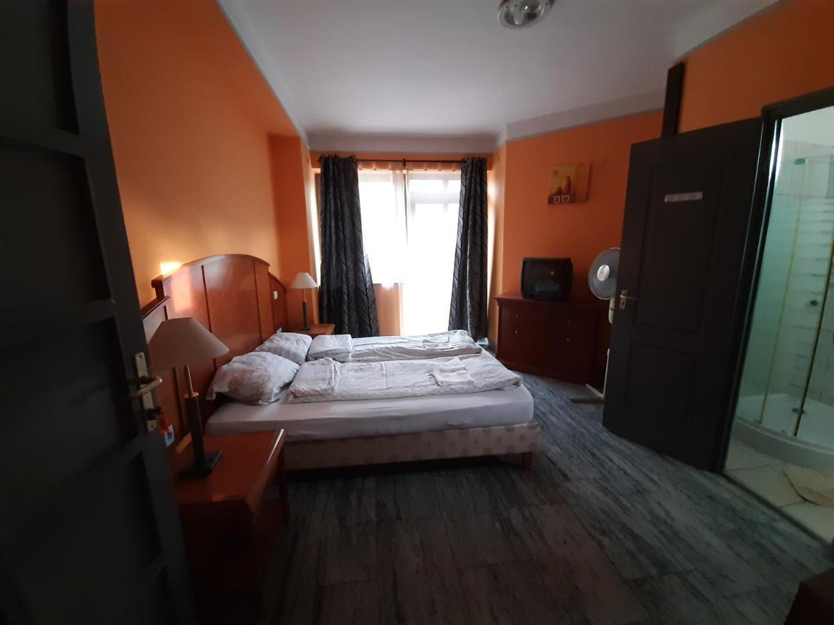 Retro Hotel Merid Замарди Экстерьер фото
